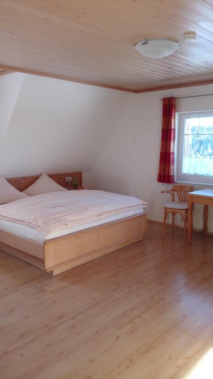 Pension Forsthaus Taele - Das Gaestehaus Vom Schwarzwaldgasthaus Salenhof Titisee-Neustadt Kültér fotó